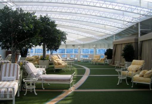 Solarium del The Sanctuary (Zona libre de niños)